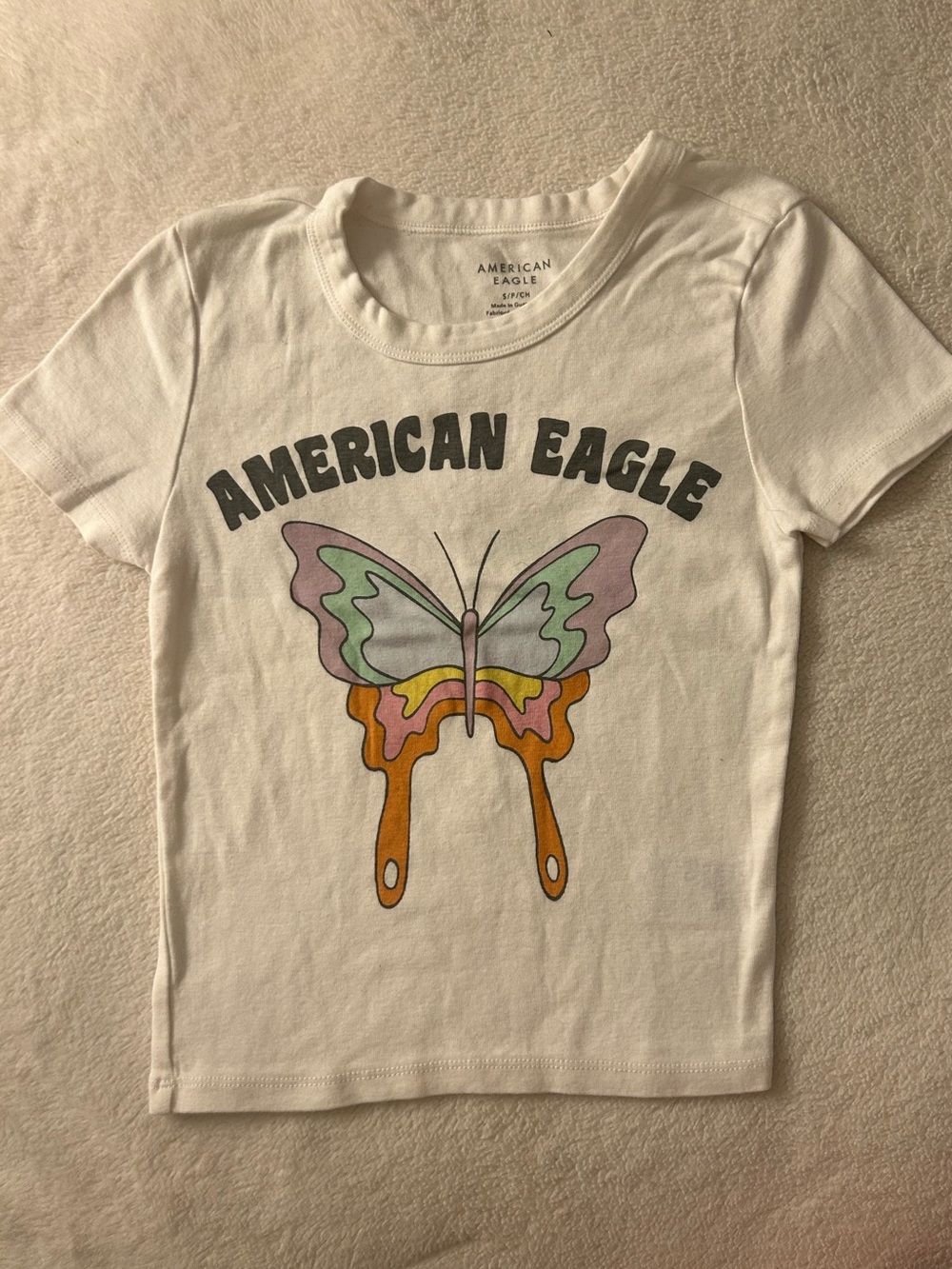 American Eagle Outfitters White Crop Tee with Pastel Butterfly Graphic | READ